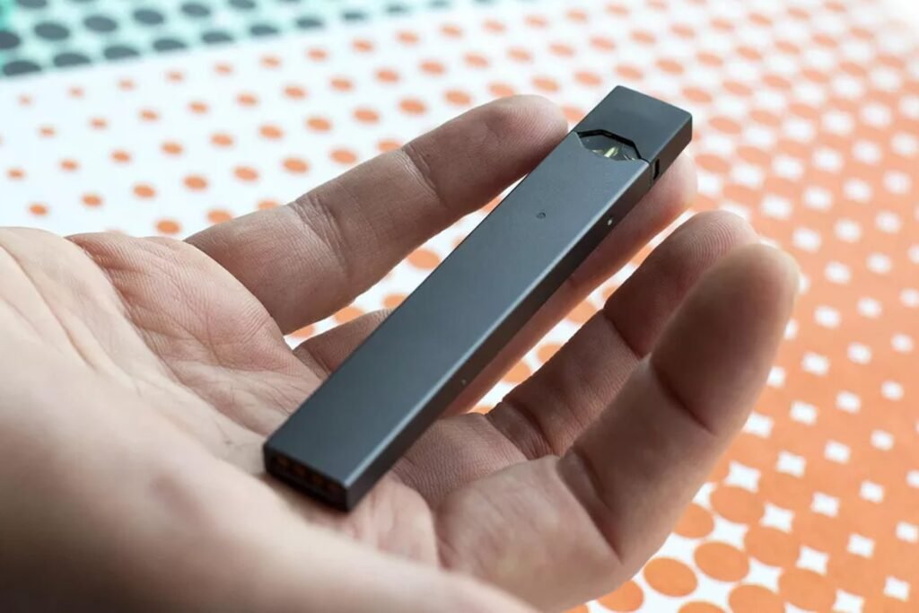 Nos EUA mais da metade dos consumidores da JUUL pararam de fumar Nos EUA mais da metade dos consumidores da JUUL pararam de fumar 24