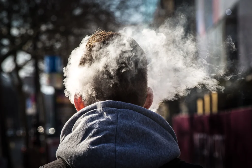 É hora de mudar a maneira como olhamos para o vaping na juventude É hora de mudar a maneira como olhamos para o vaping na juventude 30