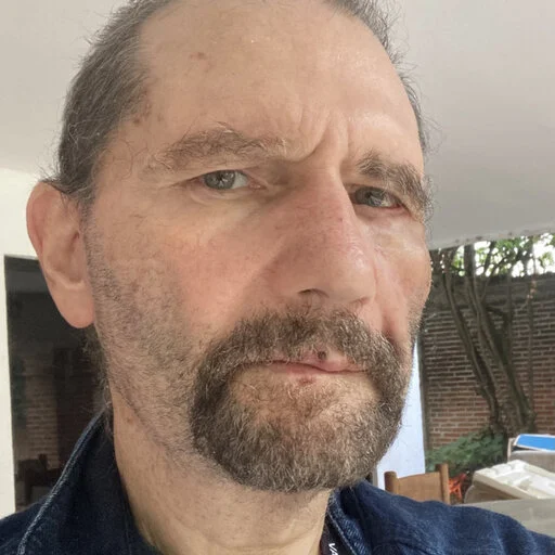 Dr. Roberto Sussman