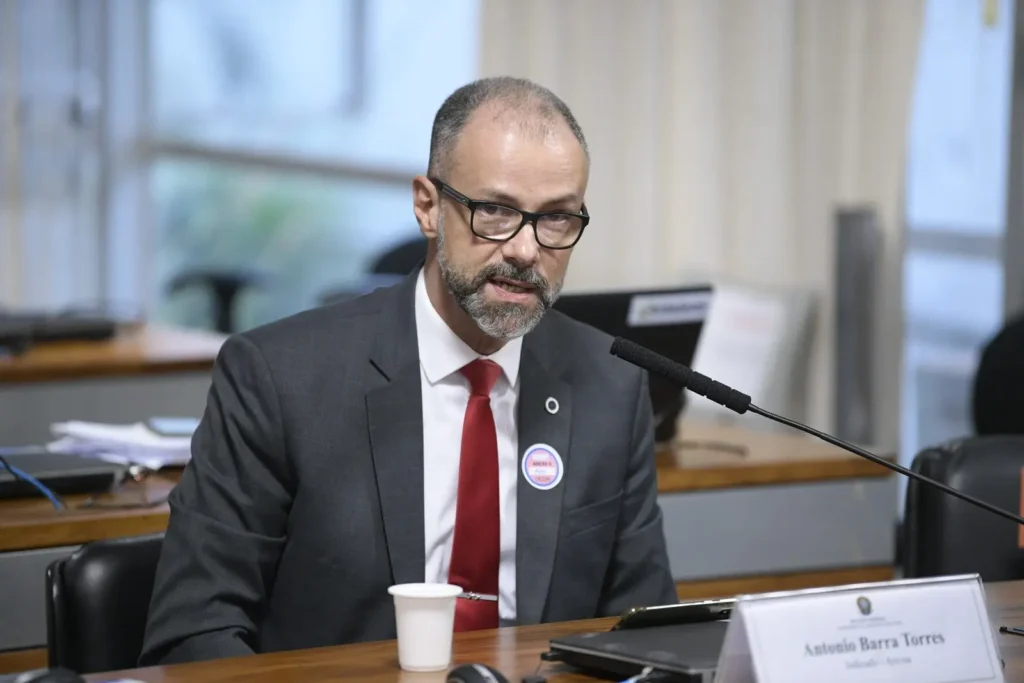 Diretor da ANVISA ainda está indeciso em relação ao comércio de cigarros eletrônicos no Brasil 21